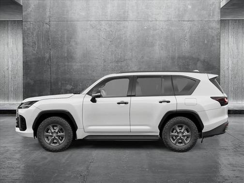 2025 Lexus LX 700h Overtrail