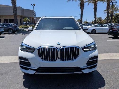 2023 BMW X5 sDrive40i