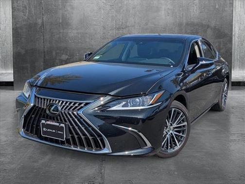 2025 Lexus ES 300h Base