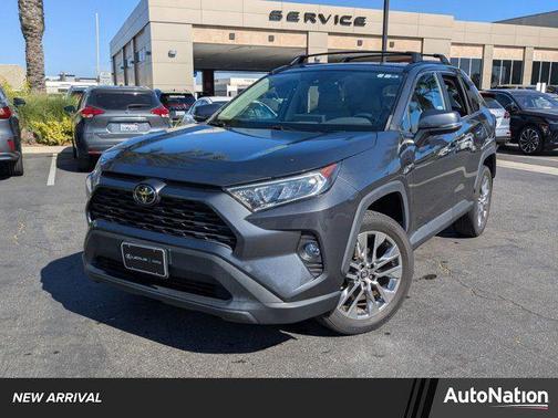 2020 Toyota RAV4 XLE Premium