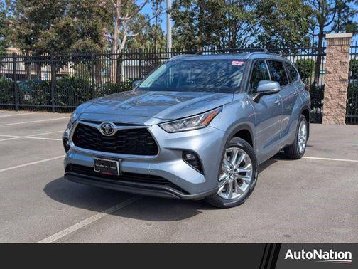 2022 Toyota Highlander Limited
