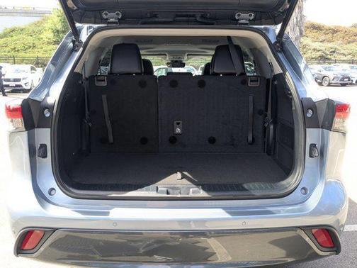 2022 Toyota Highlander Limited