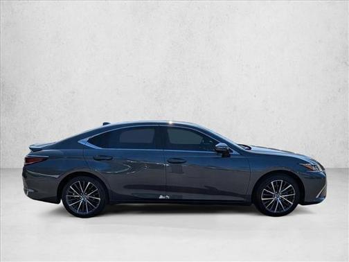 2025 Lexus ES 300h Base