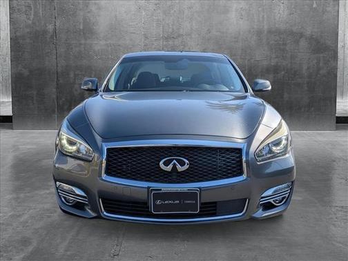 2016 INFINITI Q70 3.7