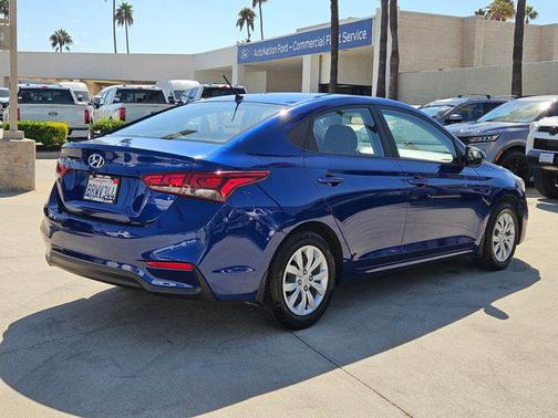 2020 Hyundai Accent SE