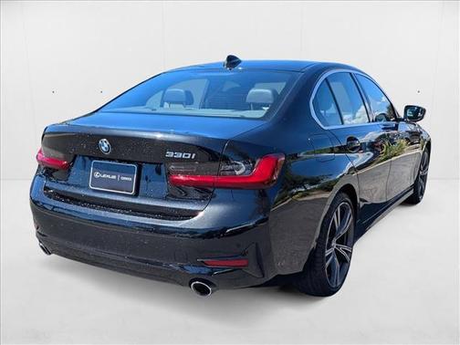 2022 BMW 330 330i
