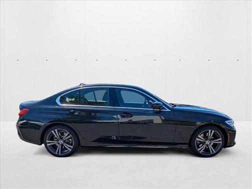 2022 BMW 330 330i