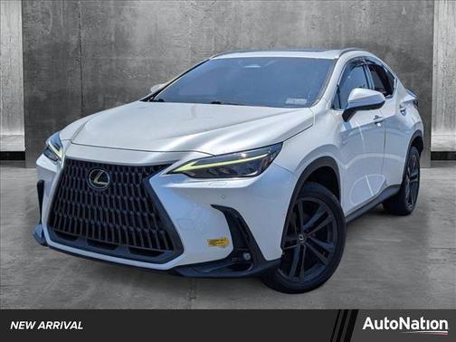 2022 Lexus NX 450h+ Luxury