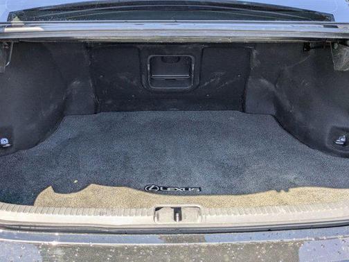 2022 Lexus ES 300h Base