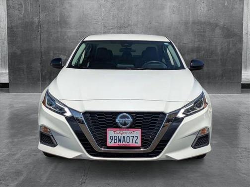 2022 Nissan Altima SR FWD