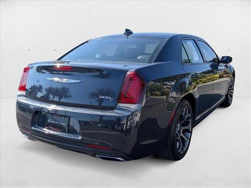 2016 Chrysler 300 S