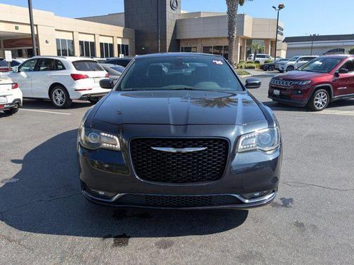 2016 Chrysler 300 S