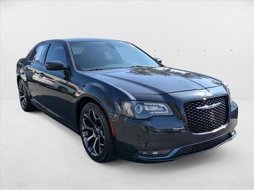 2016 Chrysler 300 S