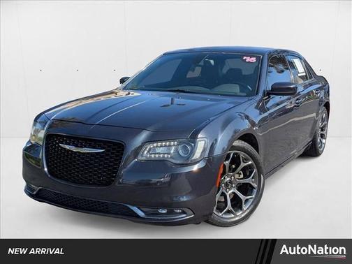 2016 Chrysler 300 S