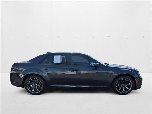 2016 Chrysler 300 S