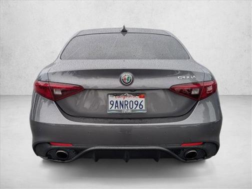 2017 Alfa Romeo Giulia Ti