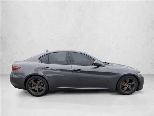 2017 Alfa Romeo Giulia Ti