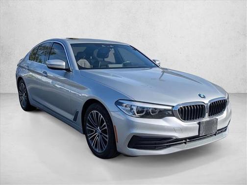 2019 BMW 530 530i