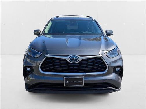 2024 Toyota Highlander Hybrid XLE