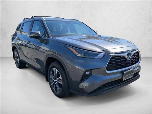 2024 Toyota Highlander Hybrid XLE