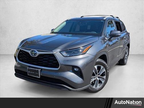 2024 Toyota Highlander Hybrid XLE