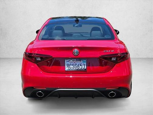 Alfa Rosso 2018 Alfa Romeo Giulia Ti Sport