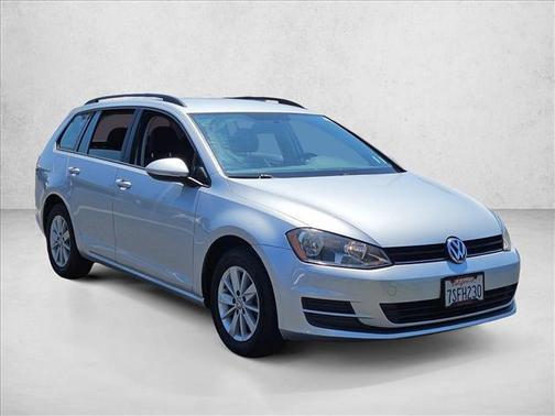 Platinum Gray Metallic 2016 Volkswagen Golf SportWagen TSI S 4-Door