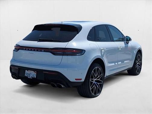 2022 Porsche Macan S
