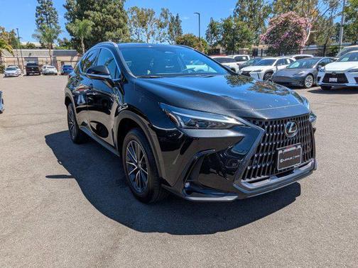 2022 Lexus NX 350h Premium