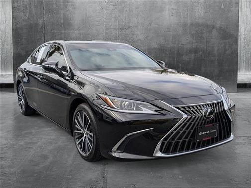 2024 Lexus ES 250 Base