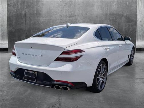 2022 Genesis G70 2.0T RWD
