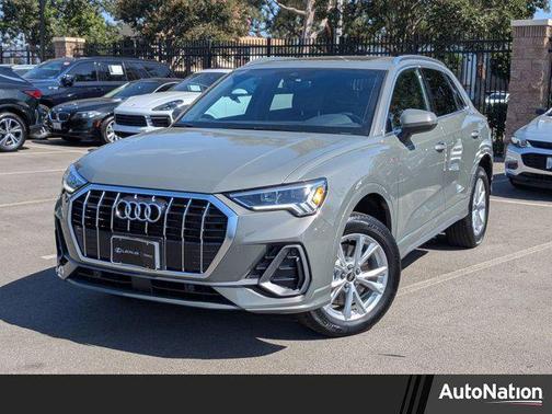 2024 Audi Q3 Premium 45 TFSI S line quattro Tiptronic