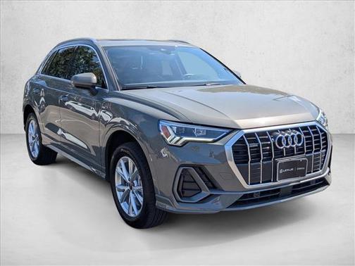 2024 Audi Q3 Premium 45 TFSI S line quattro Tiptronic