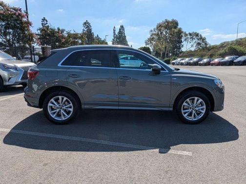2024 Audi Q3 Premium 45 TFSI S line quattro Tiptronic