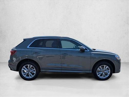 2024 Audi Q3 Premium 45 TFSI S line quattro Tiptronic
