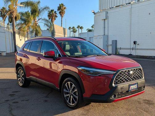 2023 Toyota Corolla Cross XLE