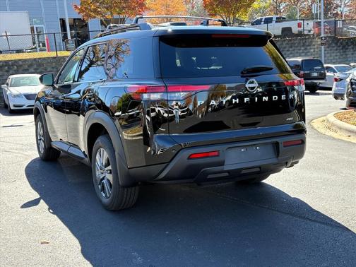 2025 Nissan Pathfinder SV 4WD