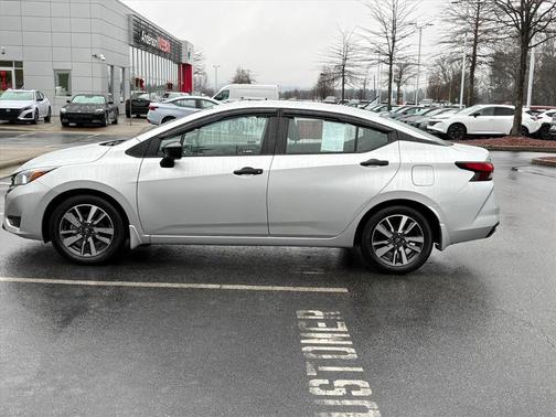 2024 Nissan Versa 1.6 S