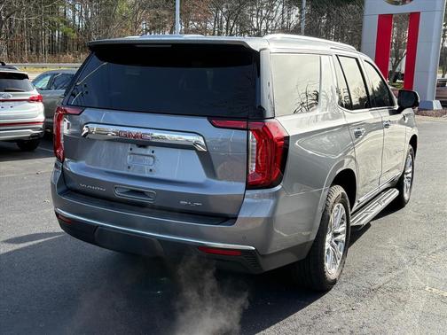 2022 GMC Yukon SLT