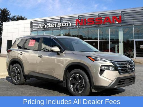 Champagne Silver Metallic 2026 Nissan Rogue SV