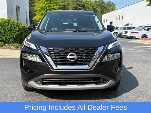Super Black 2022 Nissan Rogue SV