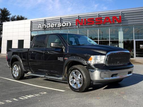 2019 RAM 1500 SLT