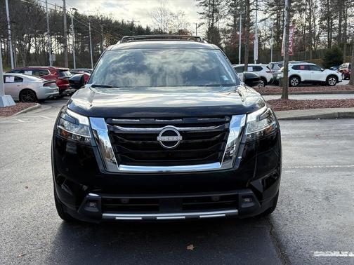 2024 Nissan Pathfinder SL 4WD