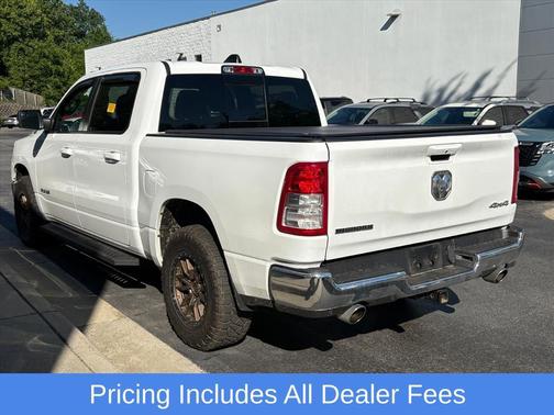 Bright White Clearcoat 2022 RAM 1500 Big Horn/Lone Star