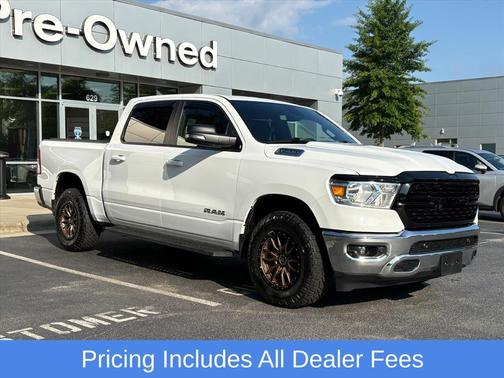 Bright White Clearcoat 2022 RAM 1500 Big Horn/Lone Star