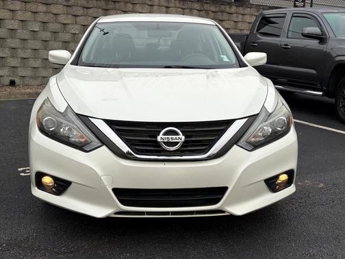 2016 Nissan Altima 2.5 SR