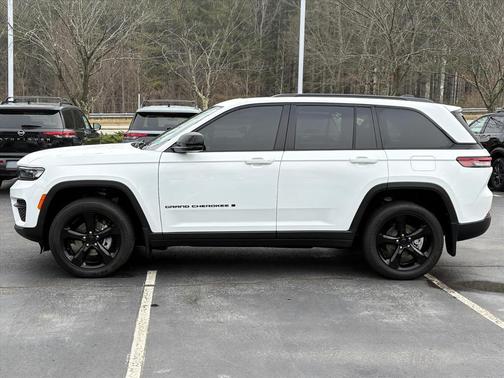 2025 Jeep Grand Cherokee Altitude