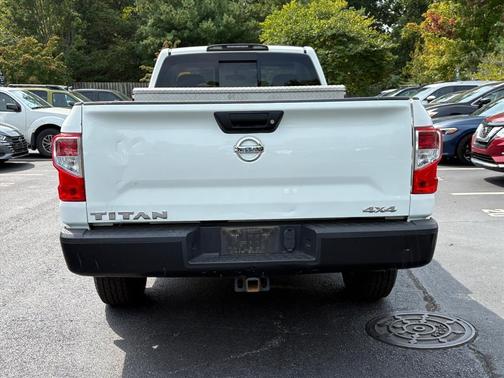2017 Nissan Titan S