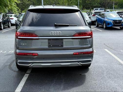2021 Audi Q7 55 Premium Plus