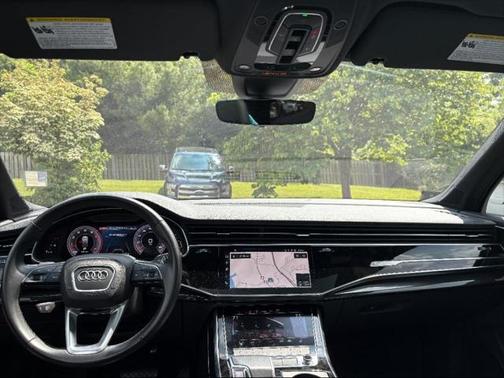 2021 Audi Q7 55 Premium Plus